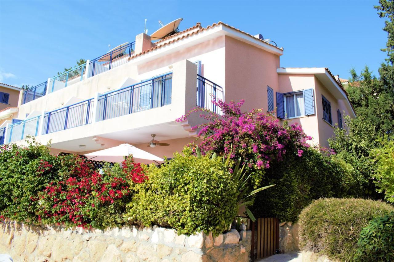 Townhouse In Paradise Gardens Paphos Ngoại thất bức ảnh